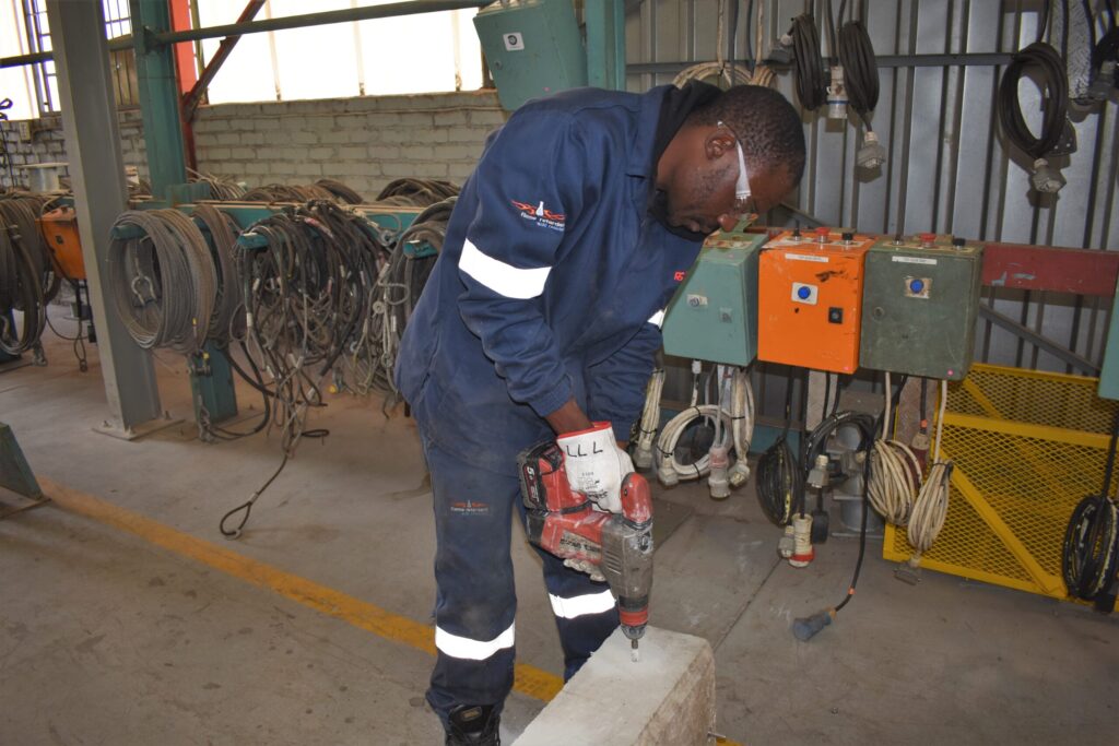 Upat keeps Riggers Steeplejacks Productive with Total Solution